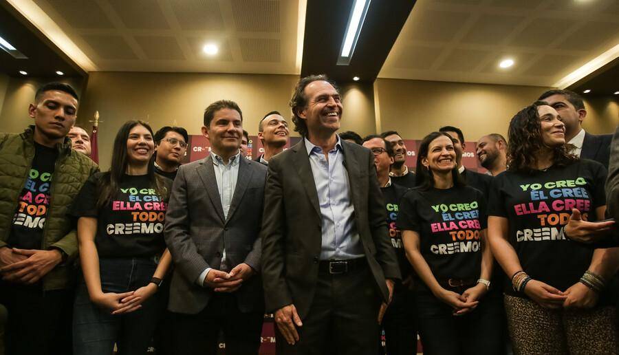 Federico Gutiérrez con su partido Creemos. Foto: Colprensa