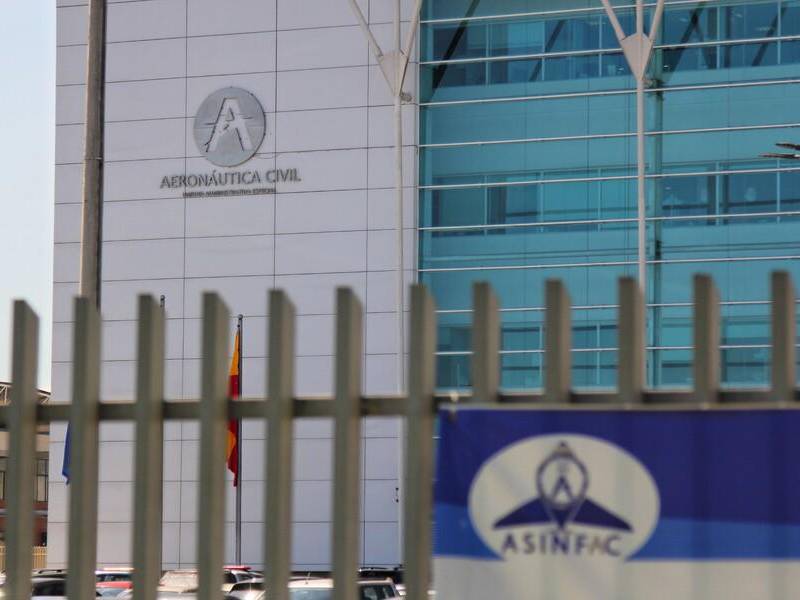 La fachada de la Aeronáutica Civil. FOTO: COLPRENSA