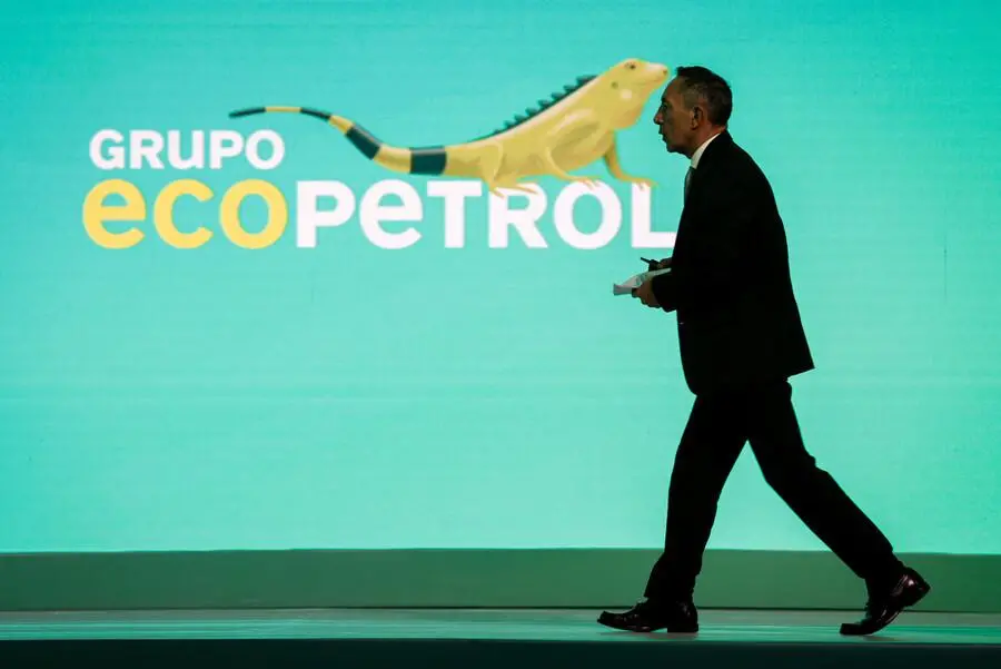 Mientras el Gobierno exige investigaciones contra empresas privadas por supuestos abusos en precios y contratos, no se ha oído una sola crítica desde la Casa de Nariño hacia Ecopetrol. FOTO: Colprensa.