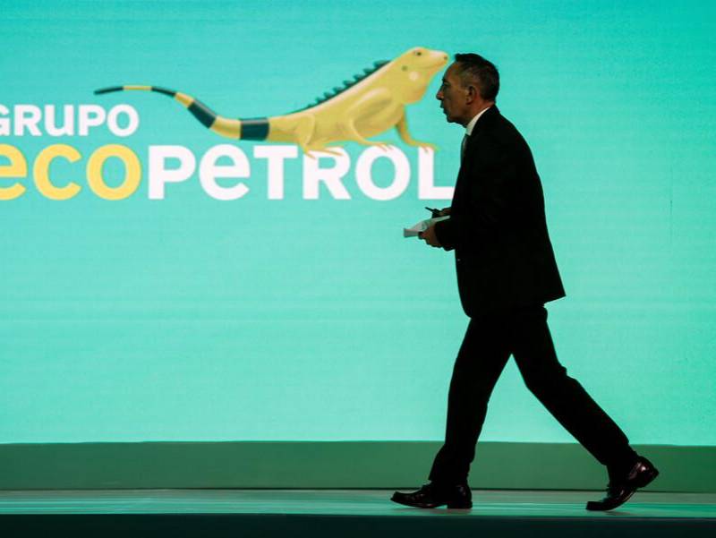 Mientras el Gobierno exige investigaciones contra empresas privadas por supuestos abusos en precios y contratos, no se ha oído una sola crítica desde la Casa de Nariño hacia Ecopetrol. FOTO: Colprensa.