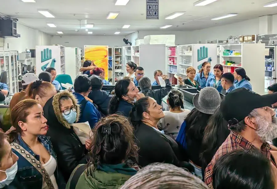 A los expertos les preocupa que entidades como la Nueva EPS no tienen la capacidad para recibir el número de pacientes que les asigna el decreto. FOTO: Colprensa