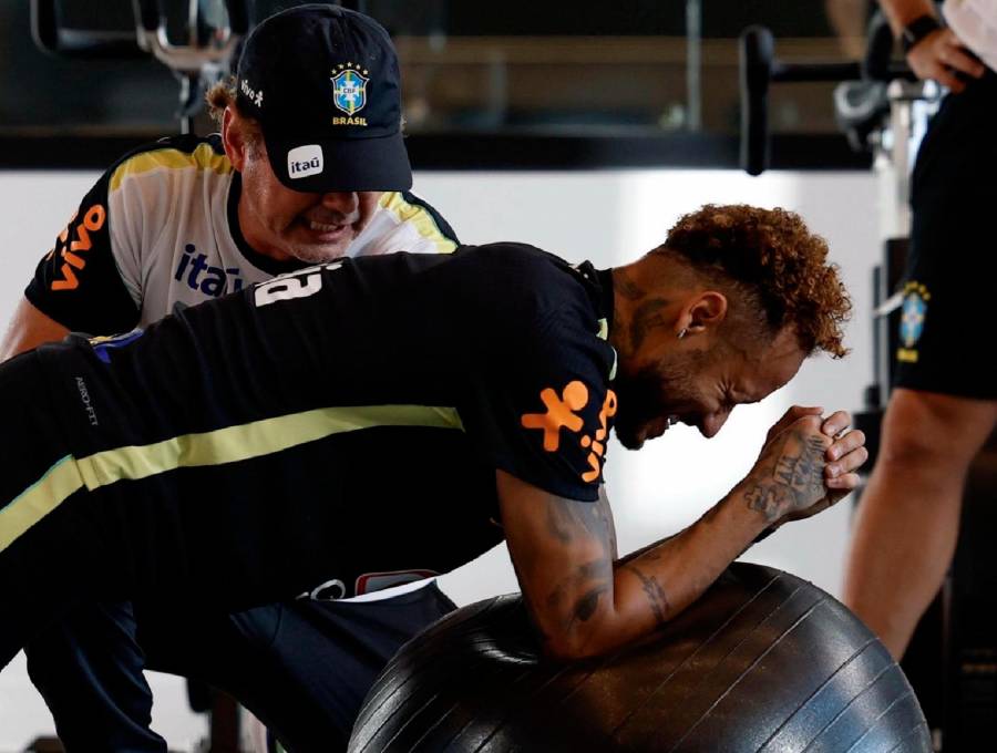 Neymar sigue en etapa de recuperación para poder jugar con Brasil el Mundial de Norteamérica. FOTO X-@CBF_Futebol
