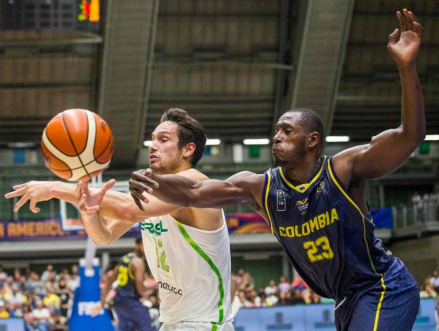 Juan Diego Tello, el antioqueño es uno de los jugadores de más experiencia que hace parte de la lista de los preseleccionados por el técnico Tomás Díaz para los duelos ante Chile y Brasil. FOTO JULIO HERRERA