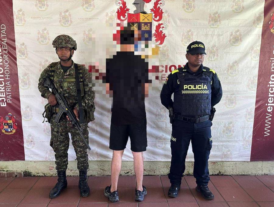 El ciudadano fue puesto bajo protección de la Fuerza Pública tras un operativo. FOTO: Cortesía Ejército Nacional