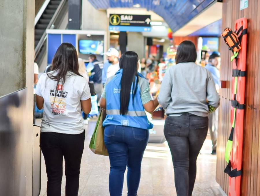 Acciones contra la trata de personas, para garantizar la seguridad y evitar el contrabando de licor adulterado son algunas de las estrategias realizadas para este cierre del año en la ciudad. FOTO: Cortesía Alcaldía de Medellín