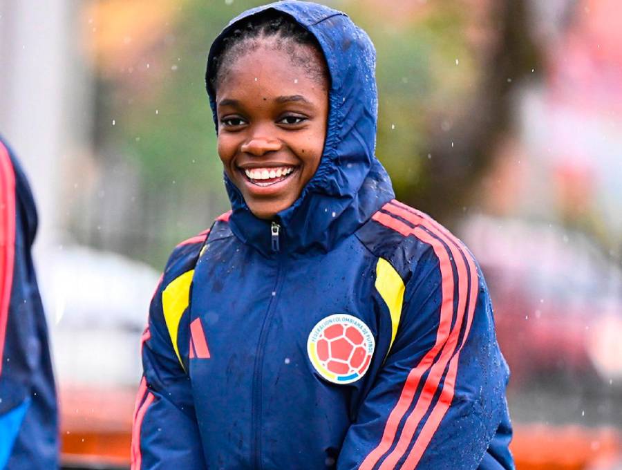 A Linda Caicedo se le vio contenta y en buen estado físico en la práctica de este lunes. Salió en camilla en el anterior partido de Colombia ante Uruguay por un dolor en la pantorrilla. FOTO X-SELECCIÓN COLOMBIA