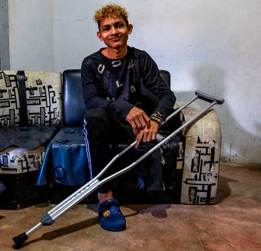 Matías y su familia llegaron hace más de 2 años desde Ciénaga de Oro, Córdoba, buscando un mejor futuro. FOTO: JULIO CÉSAR HERRERA