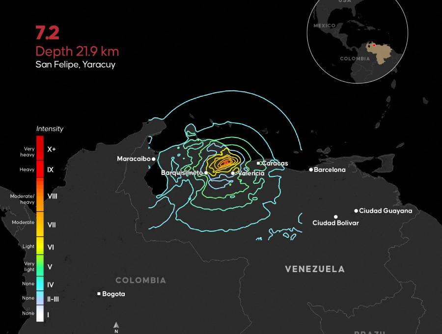 Hay edificios colapsados en el estado de La Guaira, la zona más afectada por los dos terremotos que sacudieron Venezuela el 24 de junio. FOTO Anadolu via AFP