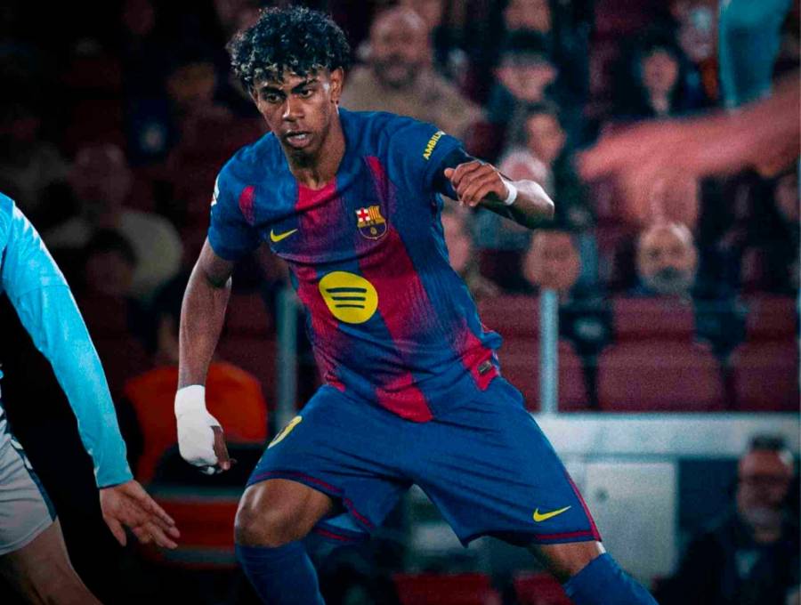 España, una de las selecciones favoritas para luchar por el título, está pendiente de la evolución de Lamine Yamal quien salió lesionado con el Barcelona y estará por fuera varias semanas. FOTO TOMADA X@FCBarcelona
