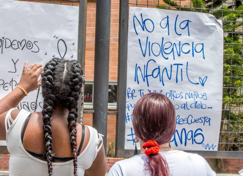Los padres de familia deben estar atentos a las señales de sus hijos y las instituciones educativas a garantizar entornos protectores. FOTO Juan Antonio Sánchez