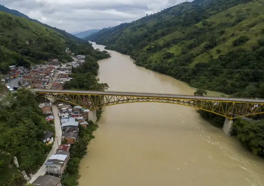 Los militares están fuera de peligro, ya que fueron atendidos por el enfermero de combate. FOTO: Cortesía