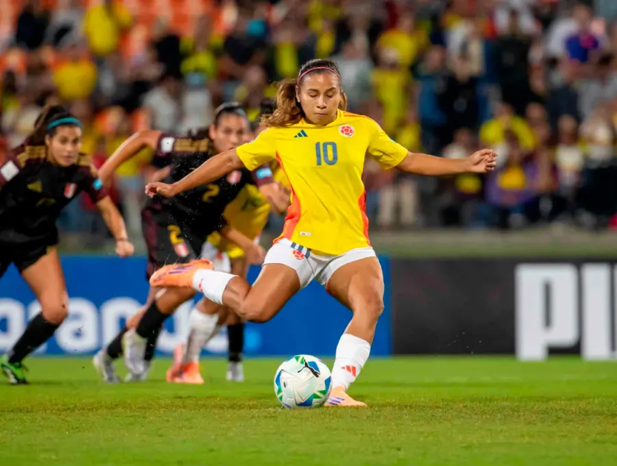 Leicy Santos es la goleadora de la Liga de Naciones con tres tantos, dos de ellos marcados desde el punto penal. FOTO JUAN ANTONIO SÁNCHEZ 