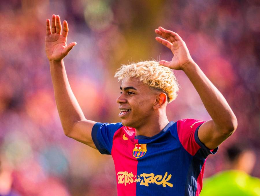 Lamine Yamal, candidato tras ganar el Mundial-2026 y consagrarse con Barcelona campeón de La Liga de España (siendo elegido el Jugador del Año del torneo) y levantar la Supercopa de España. FOTO: AFP