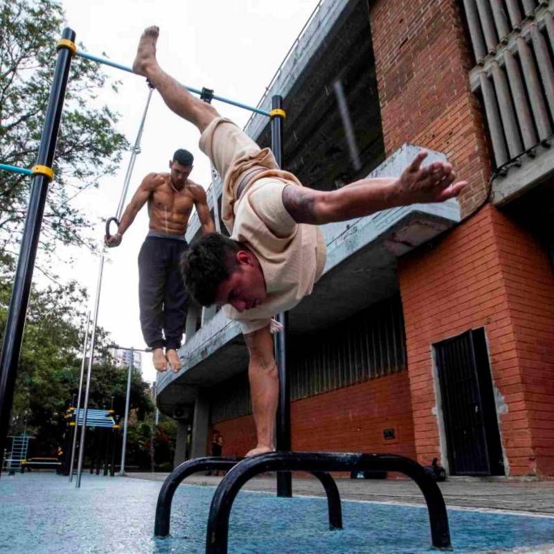 Cristian Barbosa durante uno de los entrenamientos en el parque ubicado en el Polideportivo Sur de Envigado. FOTO JULIO CÉSAR HERRERA 