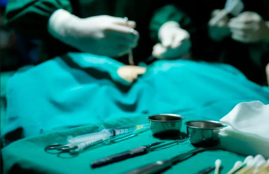 Urólogo asegura que la circuncisión en adultos mejora la higiene íntima y reduce el riesgo de infecciones locales Foto OLYMPIA QUIRÓNSALUD/ Europa Press