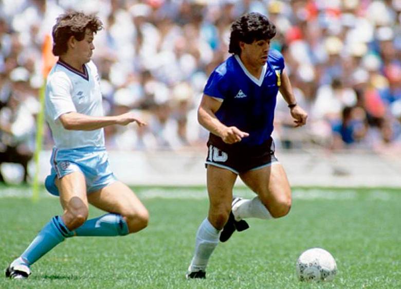 Diego Maradona ante Inglaterra en México 1986. FOTO: ARCHIVO EFE