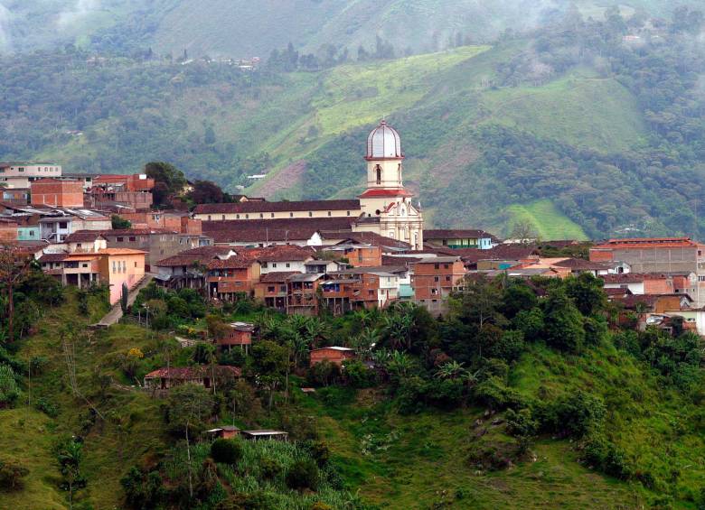 La zona rural de Ituango ha sido epicentro de los últimos combates entre el Ejército, las Disidencias y el “Clan del Golfo”. FOTO ARCHIVO JAIME PÉREZ.