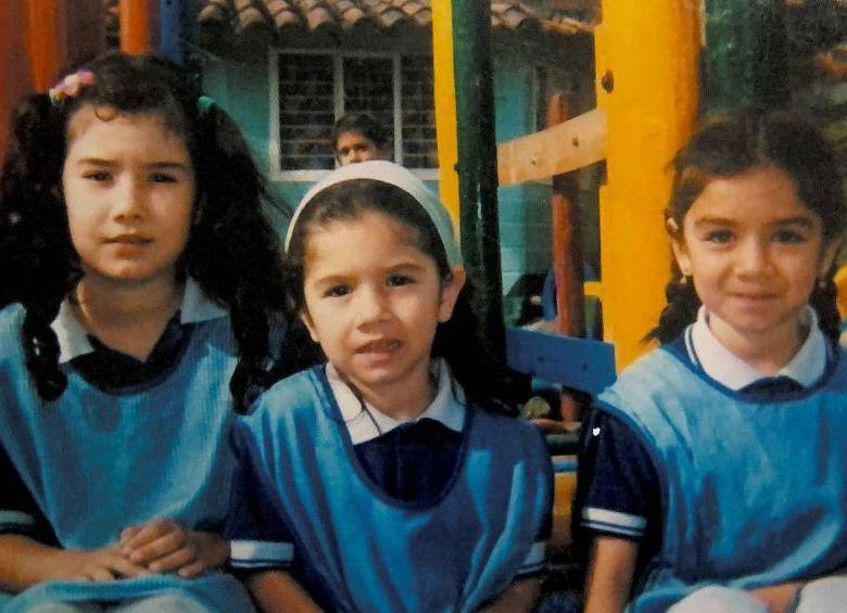 Las hermanas Cañas Quintero en sus años de educación primaria. FOTO: Cortesía