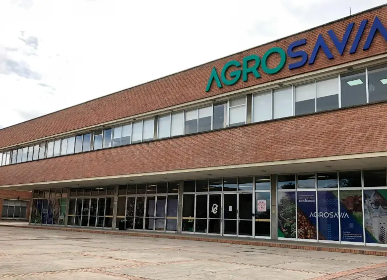 Trabajadores de Agrosavia se movilizaron en rechazo al traslado de bancos genéticos y al recorte de recursos. FOTO: AGROSAVIA