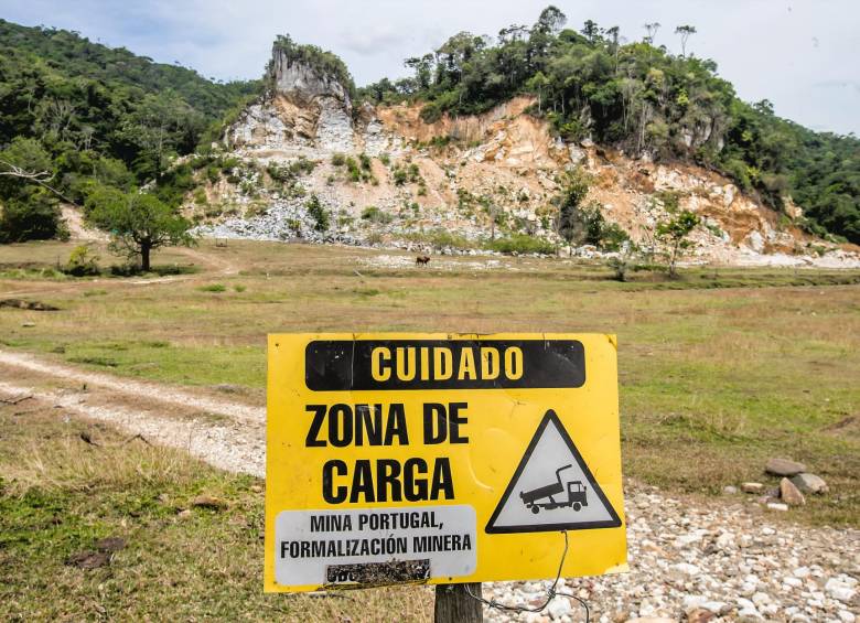De acuerdo con Cornare, de las 8 minas que hay en San Carlos, dos de ellas son a cielo abierto. FOTO juan antonio sánchez.