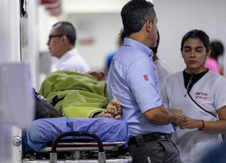 Los trabajadores en España pueden acceder a cinco días remunerados para atender a familiares hospitalizados o con enfermedades graves. FOTO ANDRÉS SUÁREZ. 