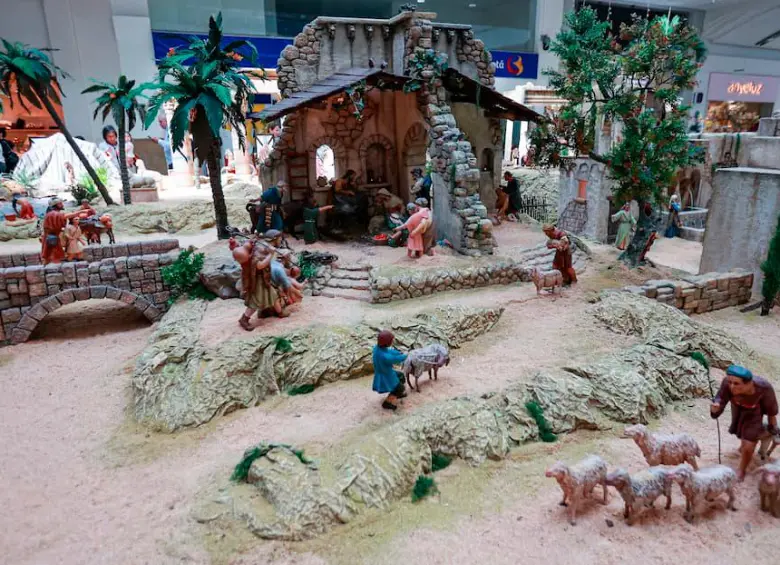 Más de 300 figuras tiene el pesebre de El Tesoro. FOTO: Manuel Saldarriaga