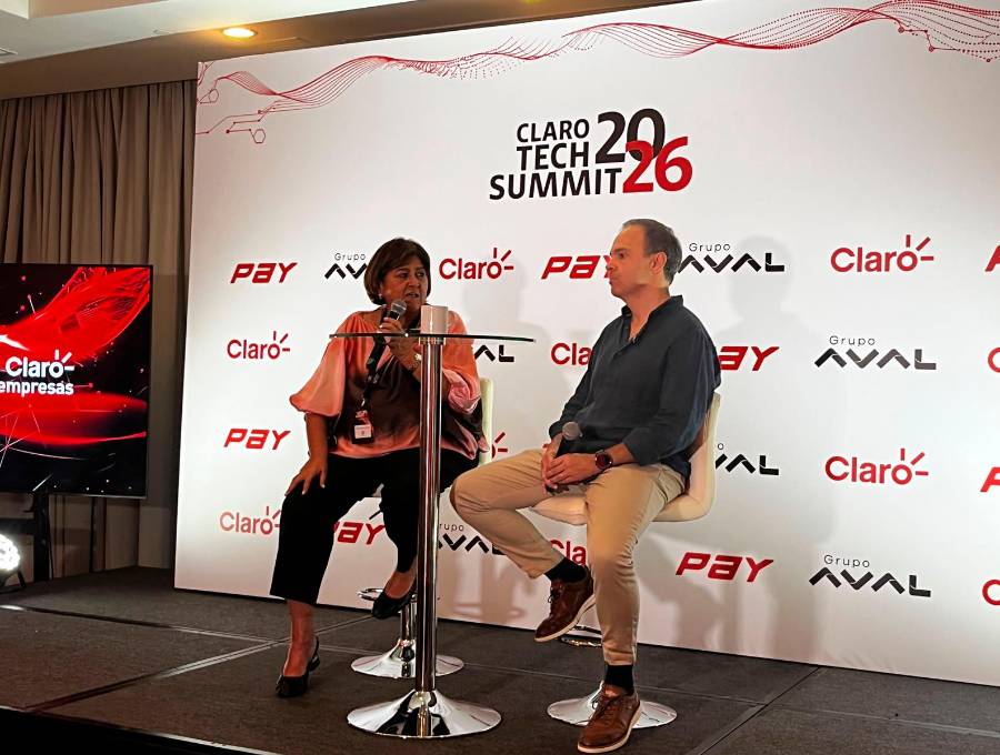 Rodrigo de Gusmao, presidente de Claro Colombia y María Lorena Gutiérrez, presidenta del Grupo Aval. FOTO EL COLOMBIANO