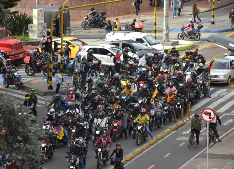 Los moteros protestaron desde el mediodía del miércoles. FOTO efe