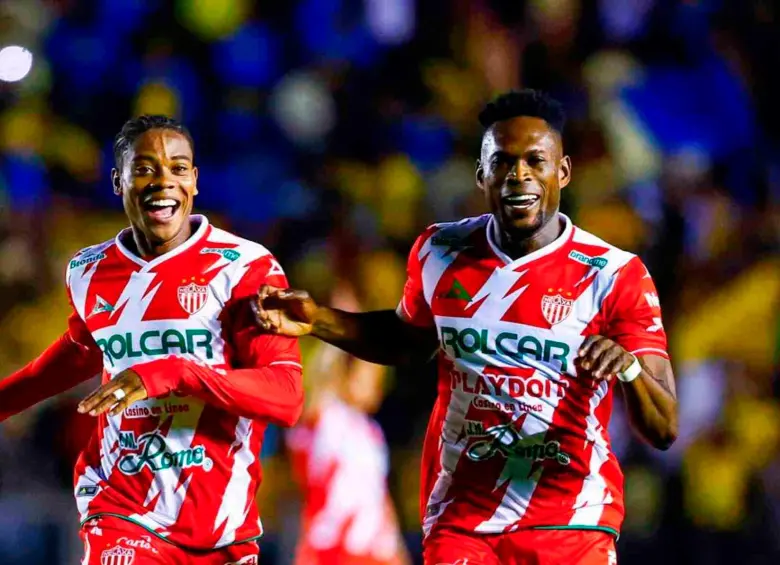 El delantero colombiano Diber Cambindo, quien pasó por el DIM, marcó para el Necaxa 2-0, su gol once en 12 partidos disputados en la Liga MX. FOTO TOMADA Instagram @diber_cambindo_