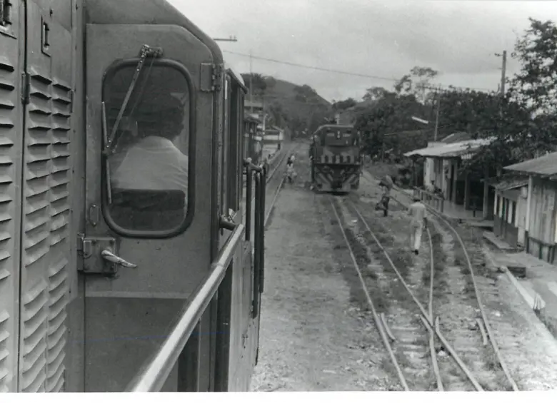 Encuentro de dos máquinas en las vías férreas. FOTO: Archivo EL COLOMBIANO