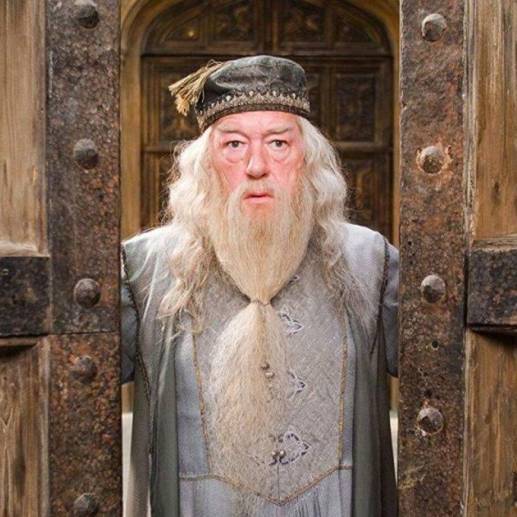 Albus Dumbledore, en la saga de Harry Potter, fue asesinado por Severus Snape. FOTO: Cortesía Warner Bros