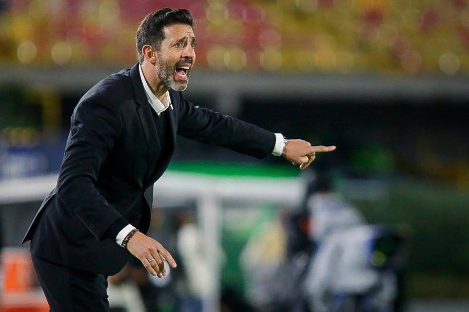 Jorge Bava, actual técnico de Santa Fe y vigente campeón tiene ofertas en el fútbol paraguayo. Foto: COLPRENSA
