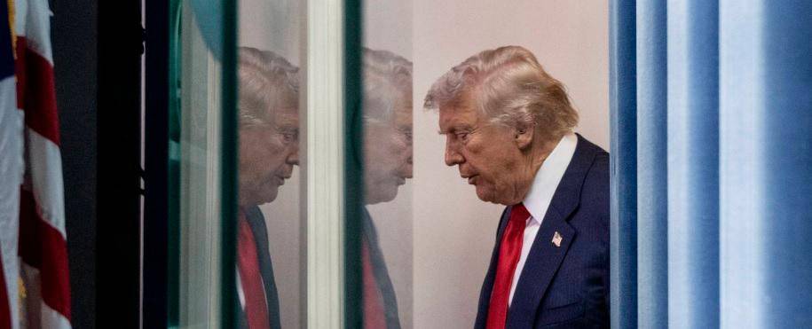 El multimillonario Donald Trump está dirigiendo a Estados Unidos por segundo periodo. FOTO: AGENCIA AFP.