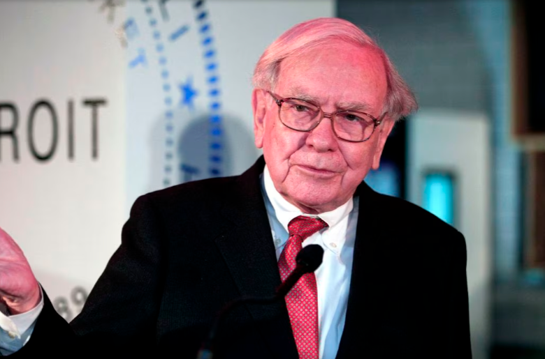 Buffet evitó hacer comentarios sobre la posible crisis financiera a la que se teme en EE. UU. FOTO: AFP.
