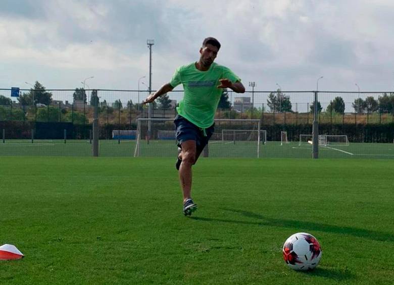 El atacante de 35 años espera llegar en buena forma a la Copa Mundial, en la que la Selección de Uruguay tiene asegurada su participación. FOTO: TWITTER @LuisSuarez9.