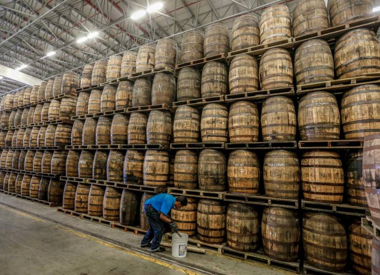 Las tres empresas implicadas en la investigación concentraron casi el 80% de la distribución de los productos de la Fábrica de Licores durante la última década. FOTO Juan Antonio Sánchez