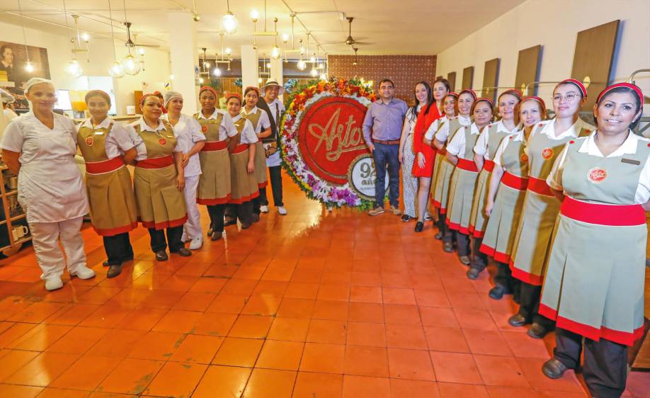 El Astor nació con cinco mesas en un rincón de Junín