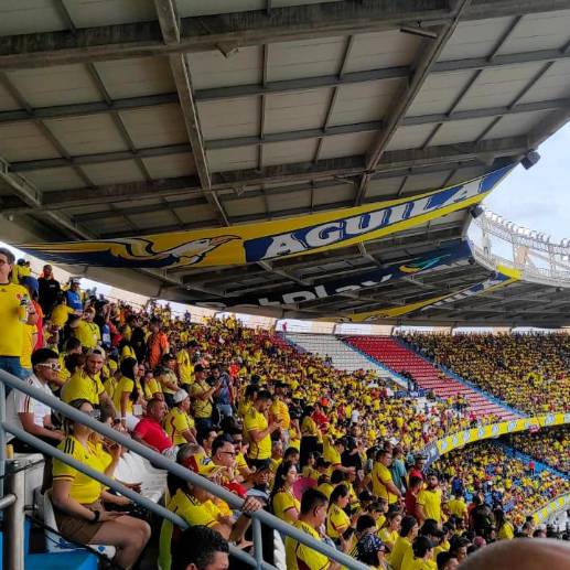 Las tribunas del estadio Metropolitano se siguen colmando de aficionados para el arranque de la Eliminatoria al Mundial 2026. FOTO EL COLOMBIANO 