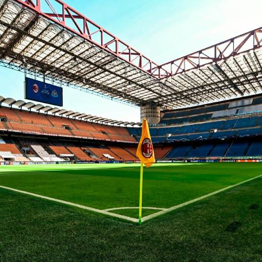 AC Milan recibió al Newcastle en la primera jornada de la fase de grupos de la Liga de Campeones. El juego terminó 0-0. FOTO @Newcastle