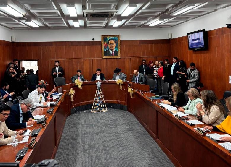 El congreso no le camina a Petro: cae tributaria y la de salud en vilo
