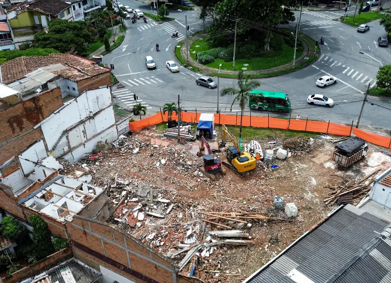 La propuesta limita la expropiación y obliga a privados y entidades públicas a asegurar indemnizaciones y soluciones habitacionales antes de ejecutar proyectos. FOTO: EL COLOMBIANO