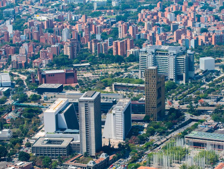 Panorámica de los edificios de la Alcaldía de Medellín y EPM, en el Centro Administrativo La Alpujarra. FOTO: Esneyder Gutiérrez