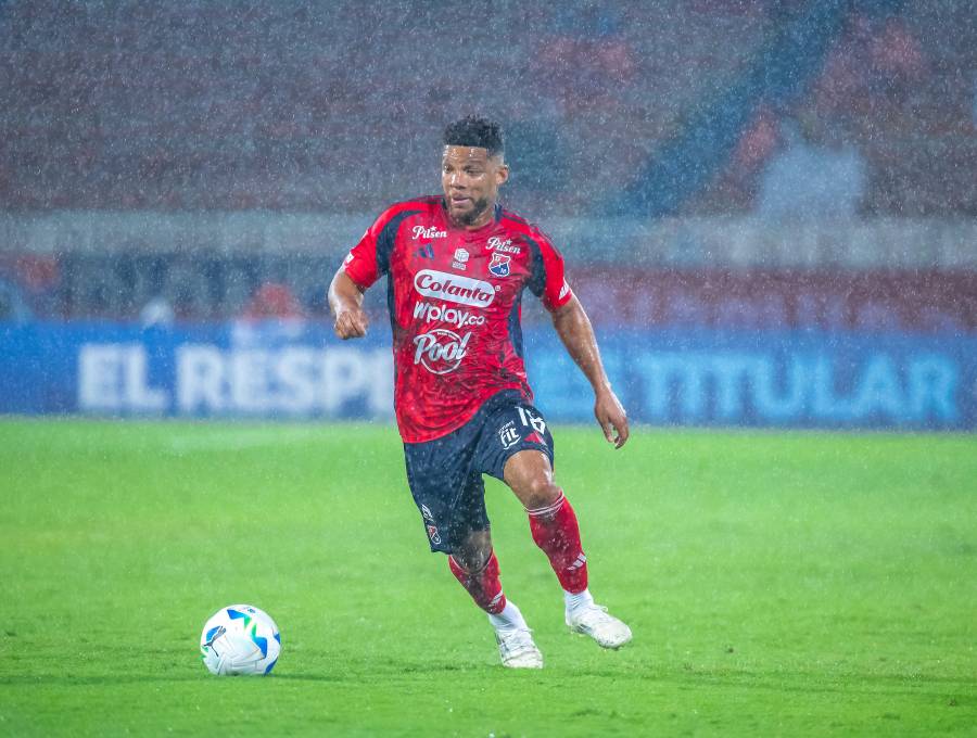 El futbolista antioqueño Frank Fabra es la gran figura del Medellín para la Copa Libertadores. Es un refuerzo de lujo. <span class="mln_uppercase_mln">FOTO</span><b><span class="mln_uppercase_mln"> jUAN aNTONIO sÁNCHEZ</span></b>