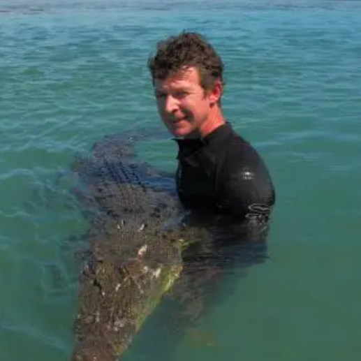 Adam Britton es doctor en zoología y se desempeñaba como investigador asociado senior en la Universidad Charles Darwin de Australia. FOTO: Tomada de Facebook Adam Britoon
