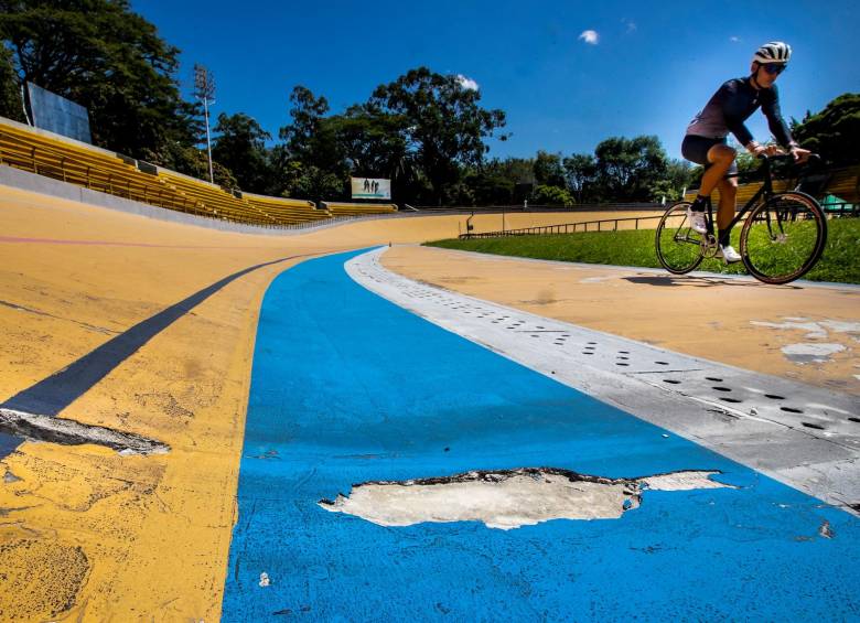 70% de los escenarios deportivos están deteriorados en Medellín; el Inder les meterá mano