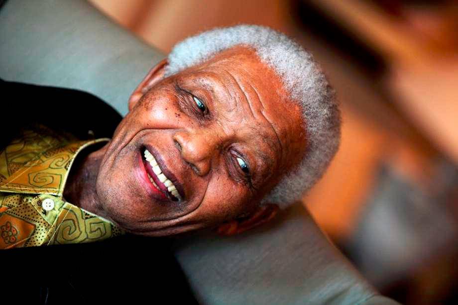 Los sudafricanos están interesados en reflexionar sobre el legado que les dejó Mandela, y superar la nostalgia que dejó el líder con su muerte. Foto: AFP. 