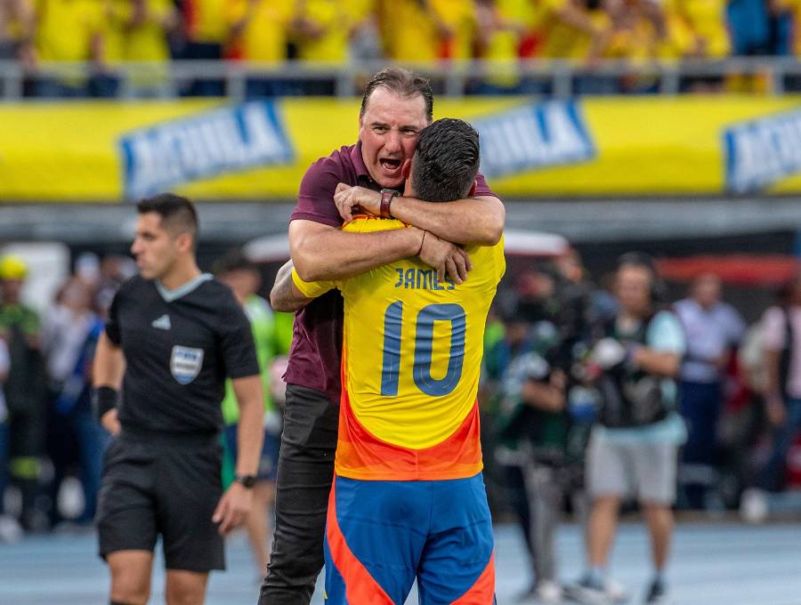 El volante James Rodríguez ha sido el capitán y líder de la Selección Colombia durante el proceso de Néstor Lorenzo. El entrenador lo ha respaldado por completo. Foto: Juan Antonio Sánchez