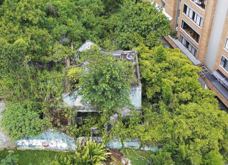 En imágenes: así luce la imponente casa de René Higuita en El Poblado, tras 30 años de estar en manos del Estado