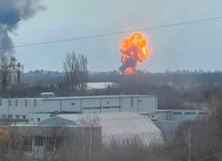 Día 11: Tropas rusas destruyen aeropuerto de Vínnytsia y fracasa otro intento de evacuación humanitaria