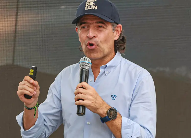 En X, el alcalde se pronunció sobre el evento de presentación de El M-19, de la guerra a la política. FOTO: Manuel Saldarriaga